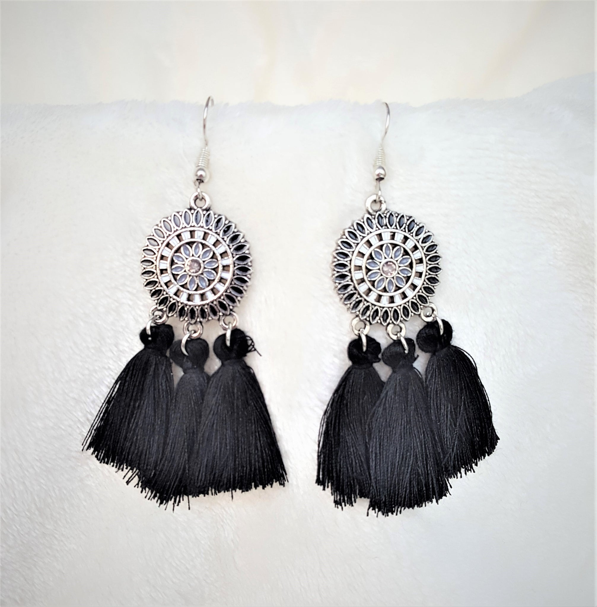 Indian Ethnic Polki Bali Black Beads Pearl Gold Polish Earrings Set for  Women | eBay
